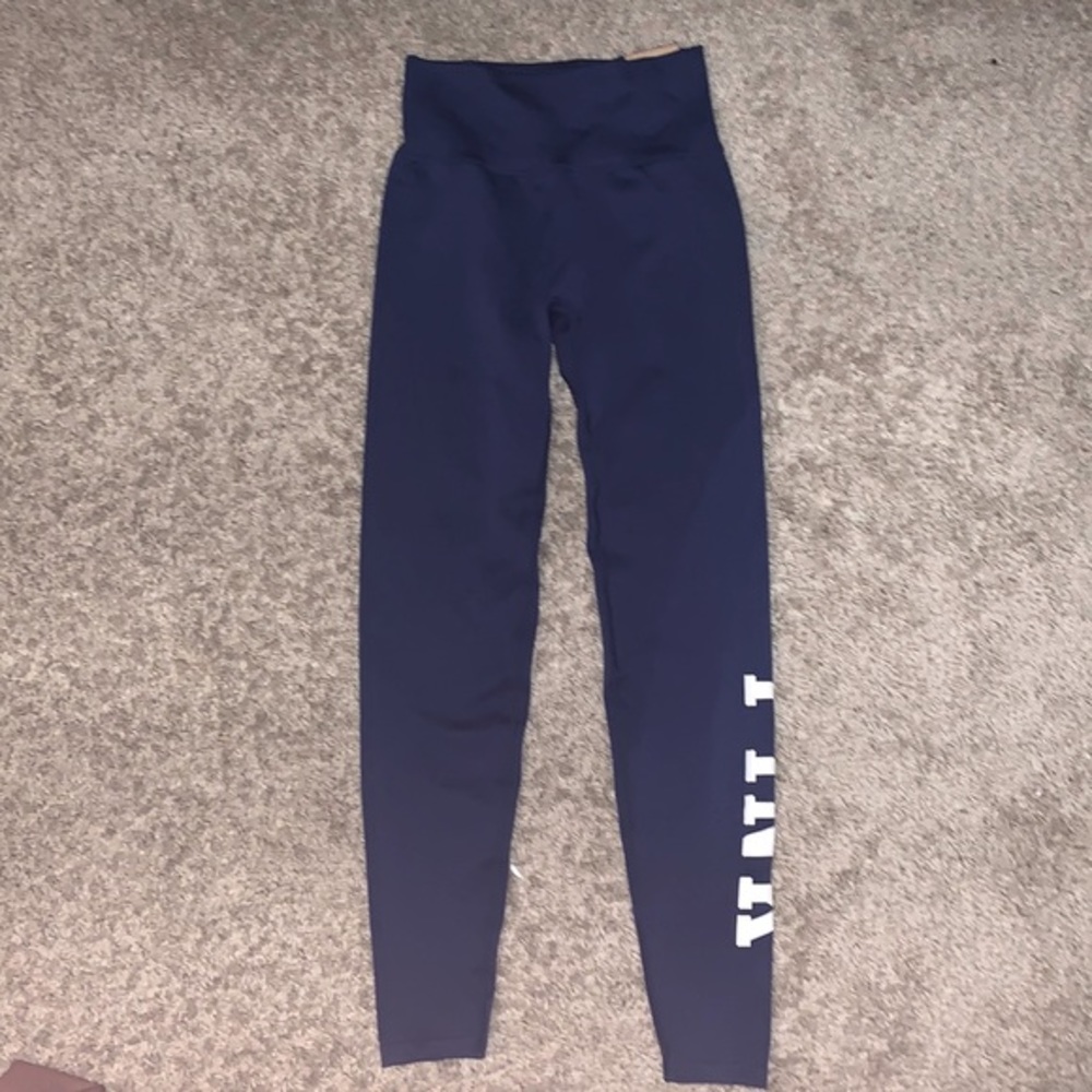 Pink activewear leggings size XS‎